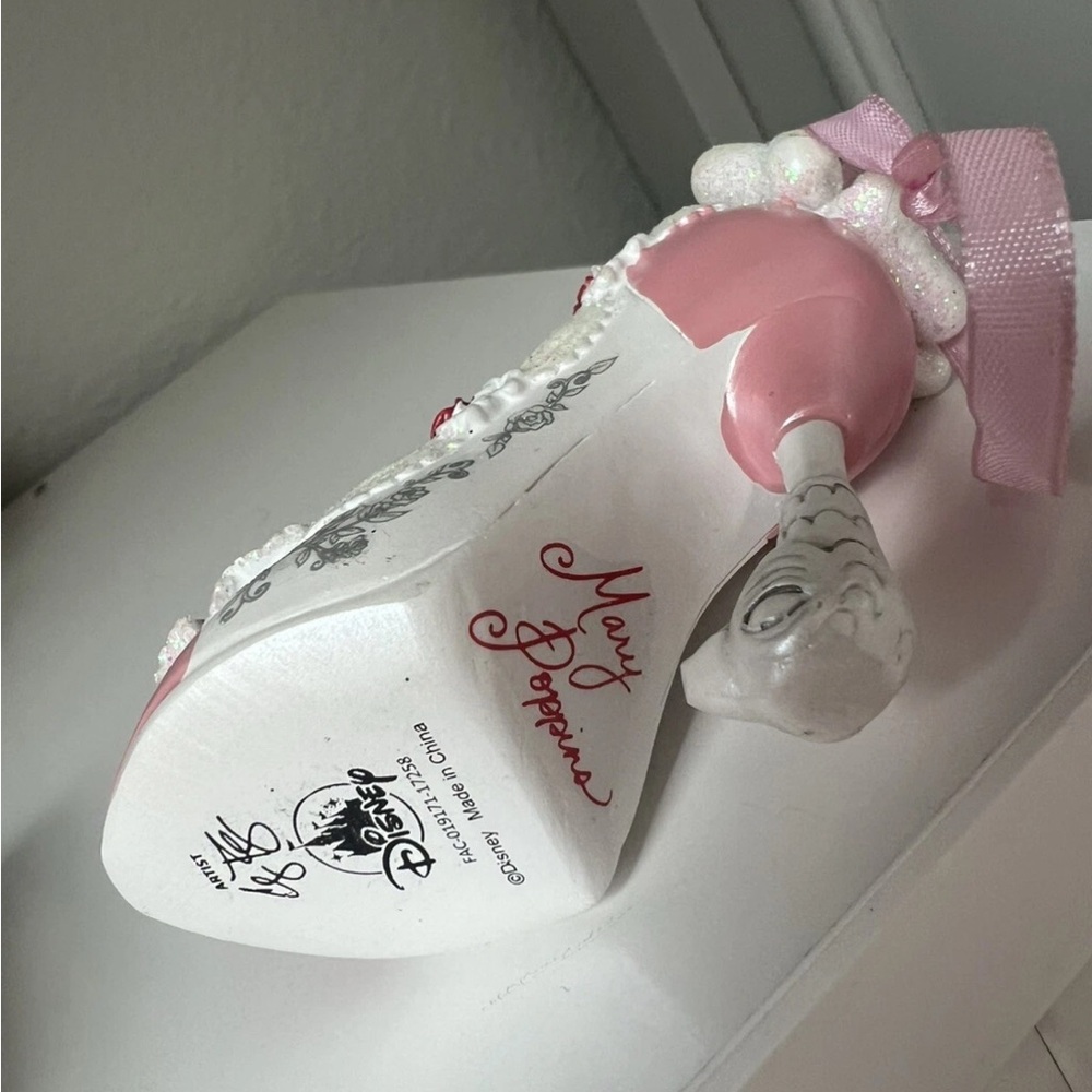 DISNEY Runway Shoe Ornaments 4" - MARY POPPINS Retired Rare High Heel - Picture 6 of 6
